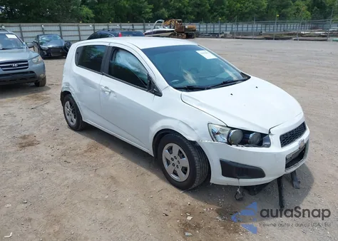 2014 Chevrolet Sonic Ls Auto z USA, uszkodzony, nr VIN 1G1JA6SH8E4132939